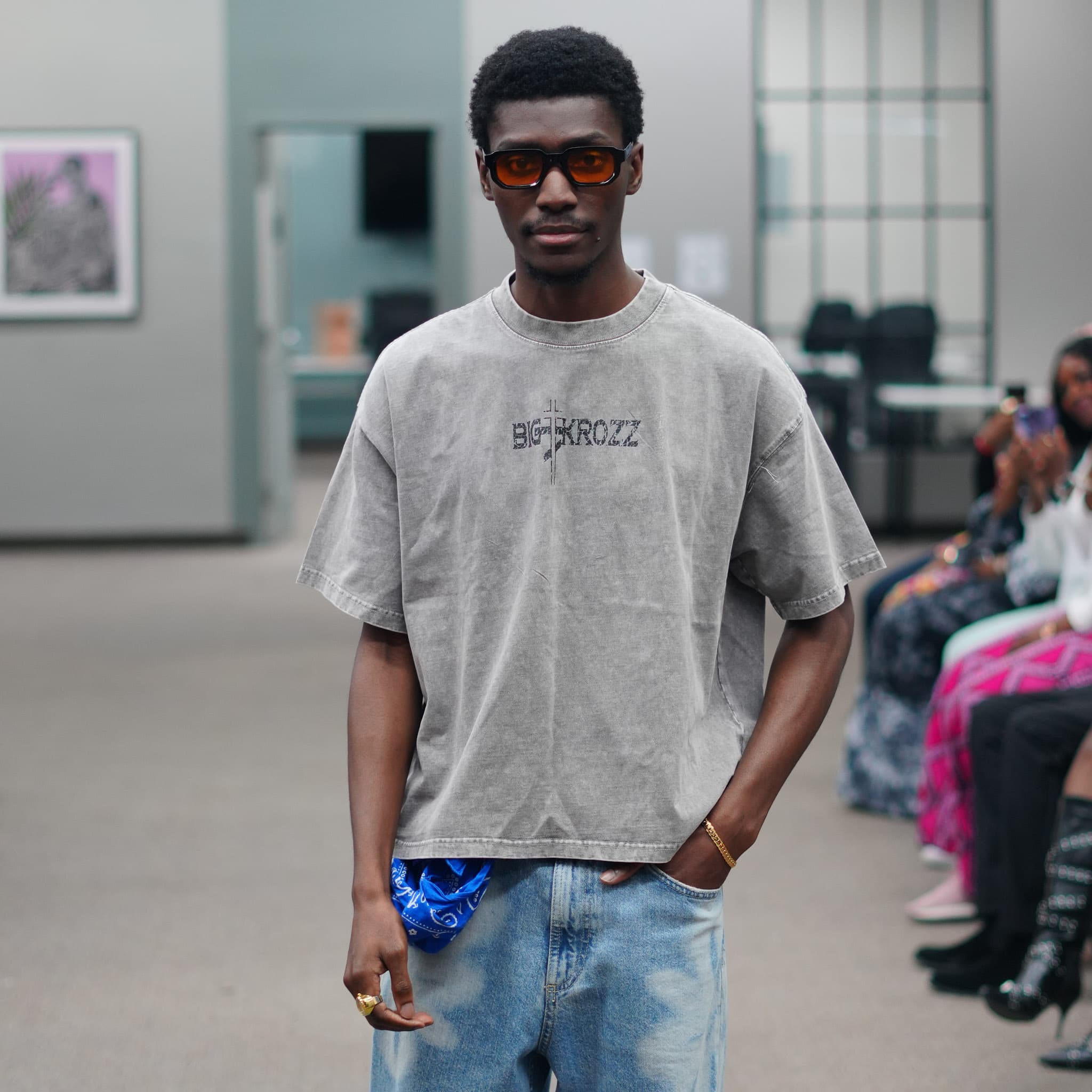 ASENDUA KESE3 Grey Tee